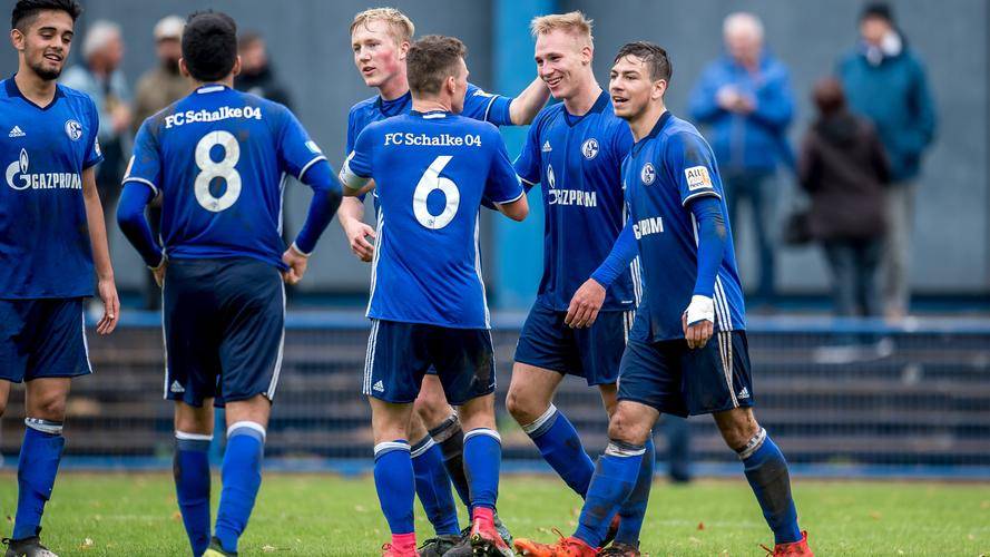 沙尔克球员轮换阵容大胜，战绩逐渐回暖的简单介绍