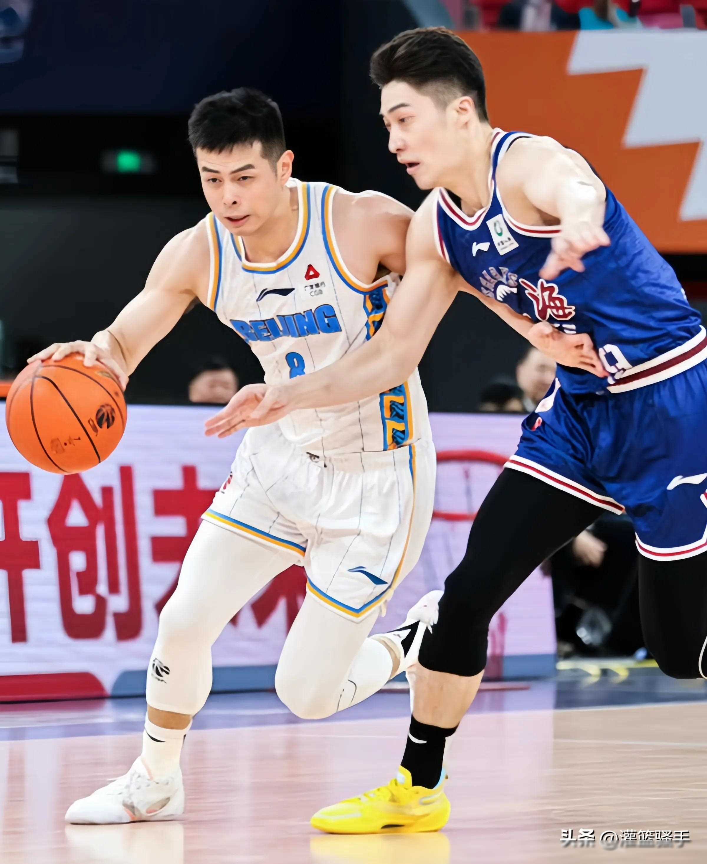 篮球运动员个人风采赛场上尽显