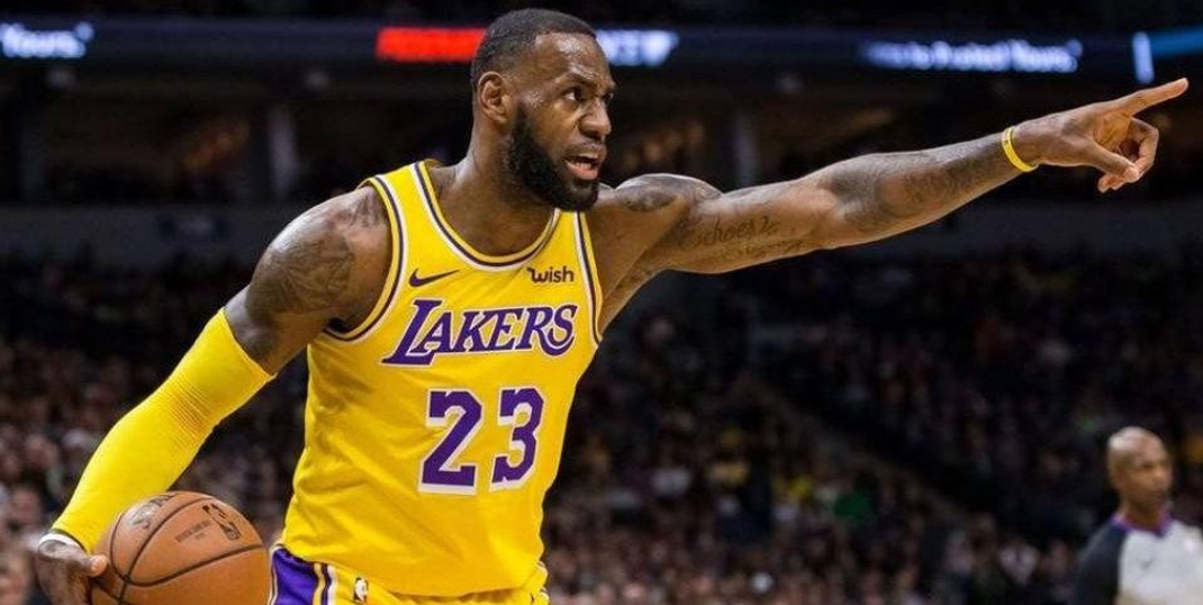 爱游戏官方登录入口-关于骑士公牛苦战至底，詹姆斯笑纳胜利的信息