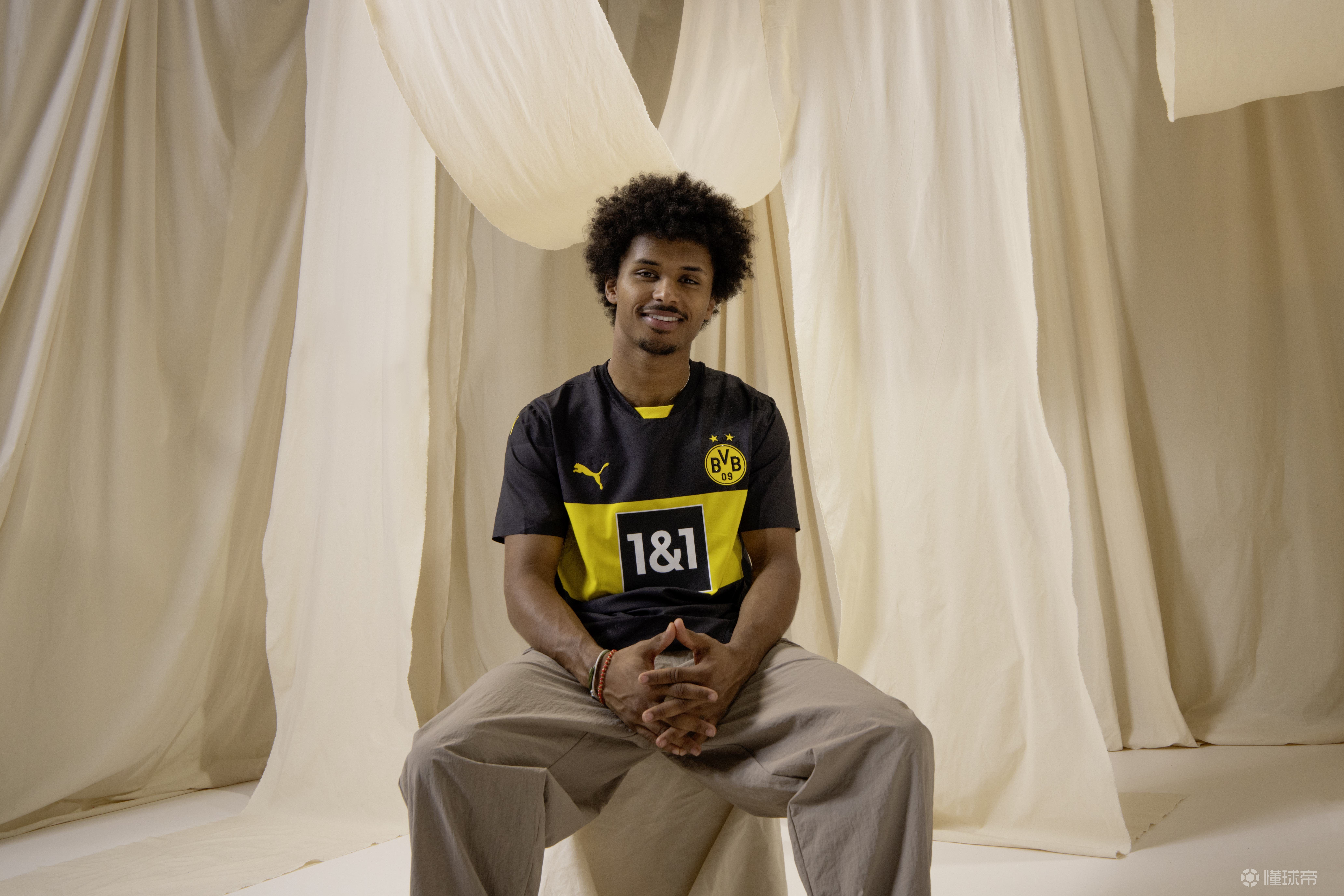 多特蒙德客场全取三分,继续保持不败纪录 多特蒙德客场全取三分,继续保持不败纪录