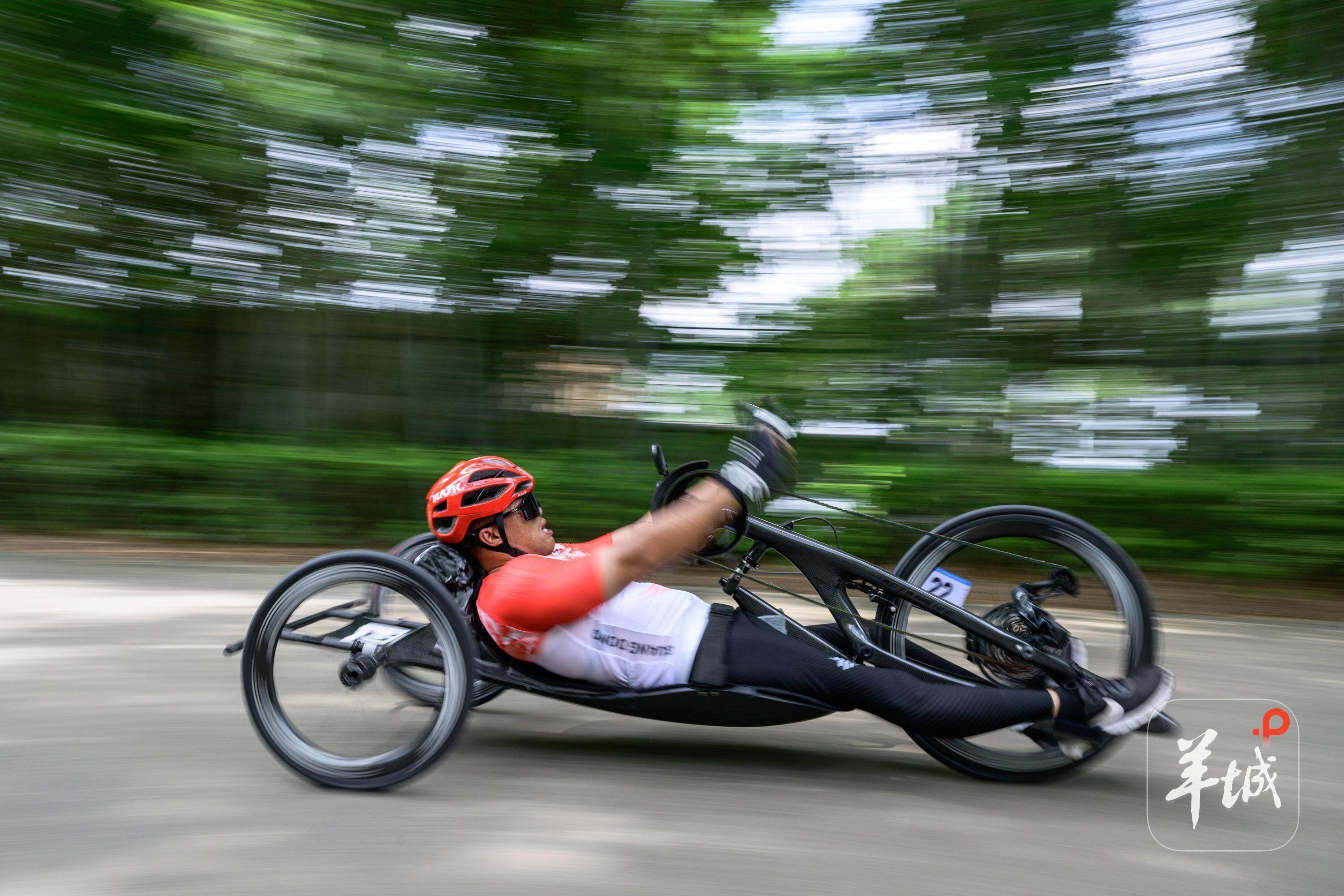 爱游戏地址-关于瑞士选手以微弱优势获得自行车赛冠军的信息