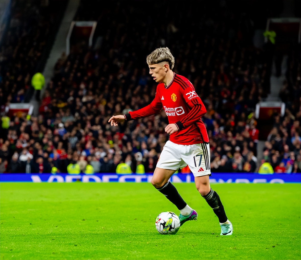 曼联惨败，出线前景不容乐观的简单介绍