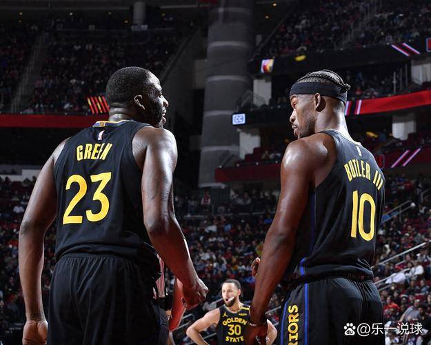 勇士再胜快船，库里发挥出色