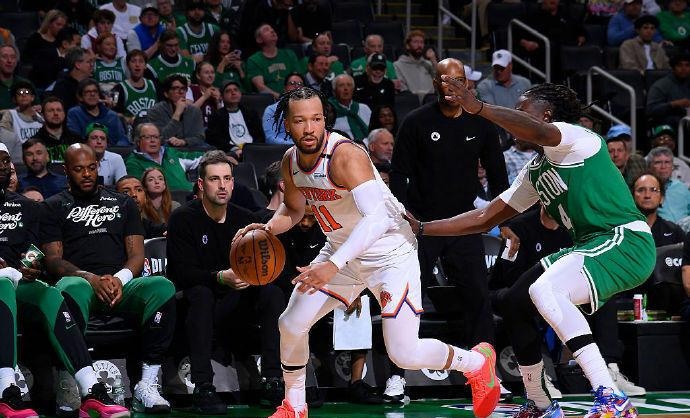 爱游戏官网app-尼克斯队重整旗鼓击败凯尔特人队