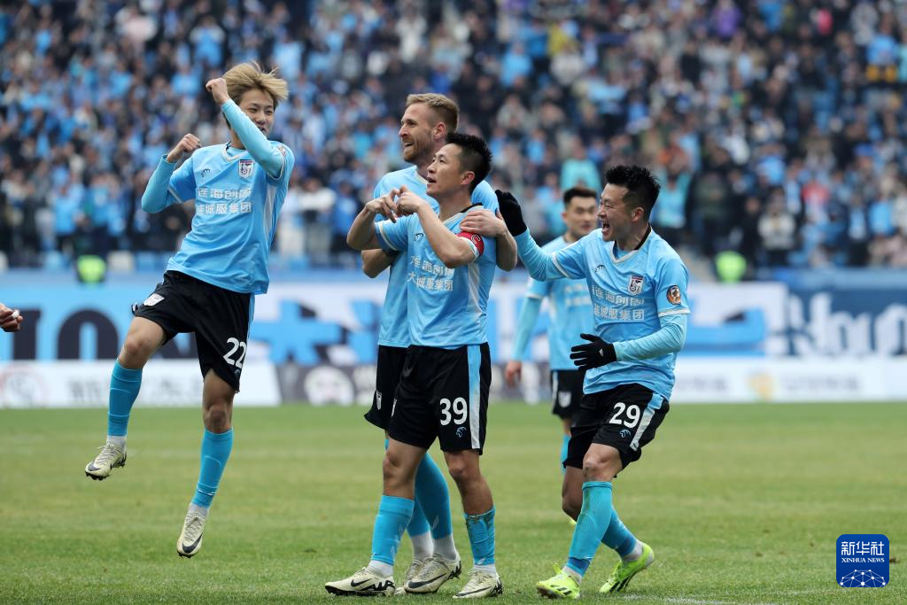 爱游戏网站入口-东方球队在国际足球赛事中实现突破