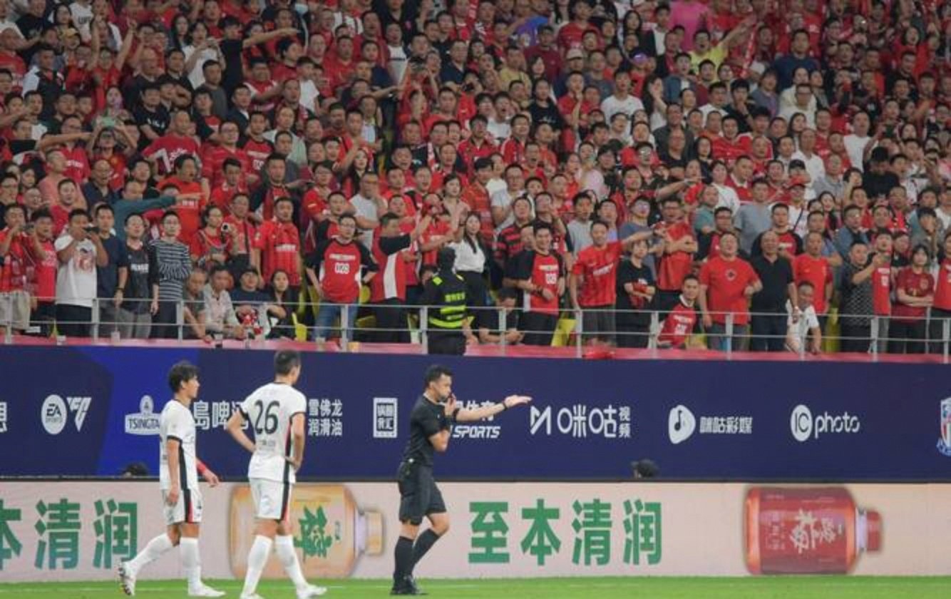 中超超级联赛给球迷带来更多精彩表现 中超超级联赛给球迷带来更多精彩表现