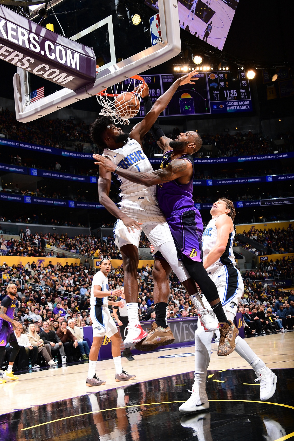 爱游戏新闻-湖人后卫抢断次数猛增，成为防守利器