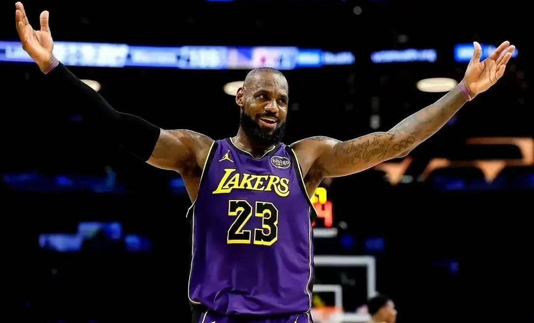 湖人后卫抢断次数猛增,成为防守利器 湖人后卫抢断次数猛增,成为防守利器